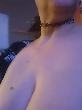 Snapshot of juscjen chatting on 02-13-25, 11:06 juscjen online show from 02-13-25, 11:06