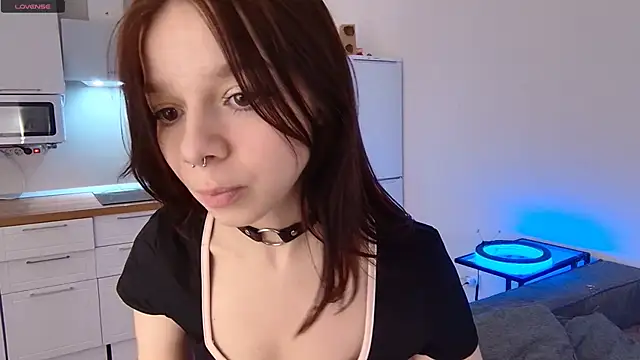 crystal lilith online show from 11-09-25, 05:17