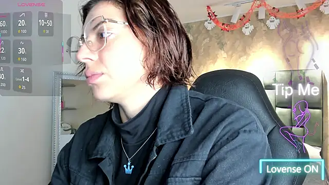 april dumont online show from 10-28-25, 11:20