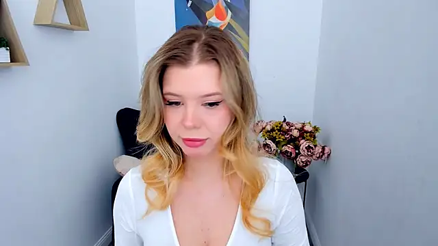 Snapshot of FollowLovee chatting on 02-24-26, 06:42 FollowLovee online show from 02-24-26, 06:42