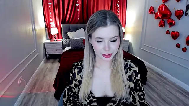 Snapshot of FollowLovee chatting on 02-09-26, 07:45 FollowLovee online show from 02-09-26, 07:45