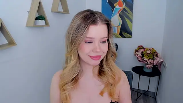 FollowLovee online show from 04-08-26, 08:10