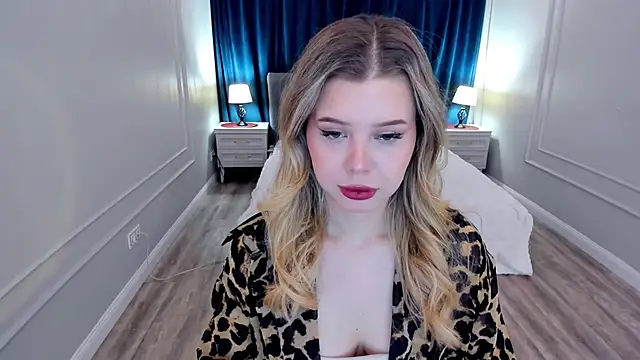 Snapshot of FollowLovee chatting on 01-17-26, 03:32 FollowLovee online show from 01-17-26, 03:32