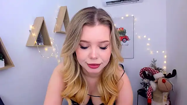 FollowLovee online show from 12-17-25, 11:37