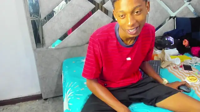 EvaxEmma online show from 02-20-26, 02:08