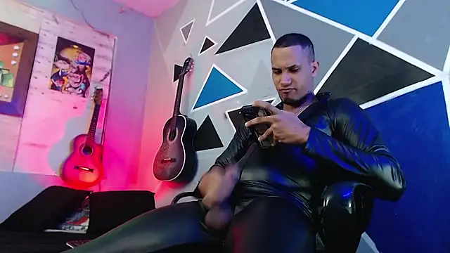 Snapshot of MagnusFrost chatting on 01-10-26, 08:15 MagnusFrost online show from 01-10-26, 08:15