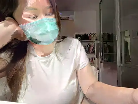 Snapshot of iamMalixxx chatting on 01-26-25, 12:43 iamMalixxx online show from 01-26-25, 12:43