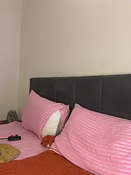 yaprakmericc online show from 10-07-25, 10:00