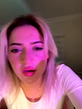 yaprakmericc online show from 12-22-25, 09:15