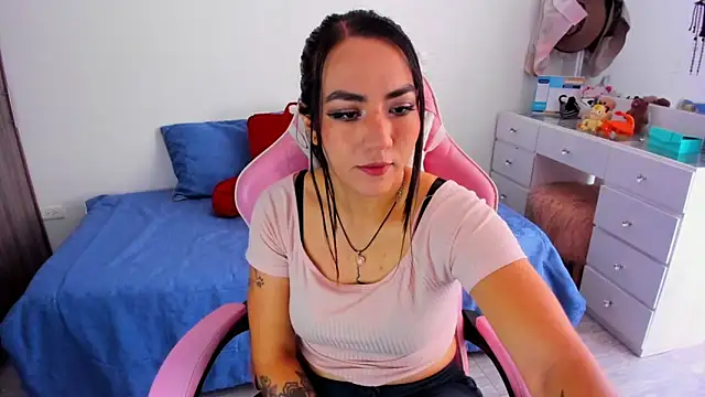 Sofi Martinezz0 online show from 09-21-25, 07:08