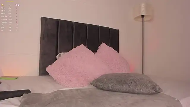 LynnSam  online show from 11-01-25, 02:29