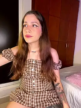 LynnSam  online show from 01-08-26, 12:16