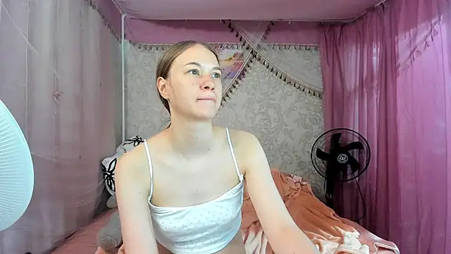Snapshot of leila_bambi_ chatting on 06-01-26, 01:55 leila bambi online show from 06-01-26, 01:55