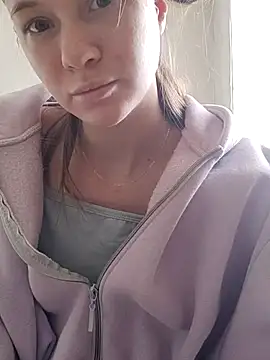 leila bambi  online show from 02-13-26, 11:21