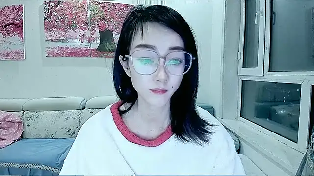 Snapshot of NIAN-er chatting on 11-19-25, 01:00 NIAN-er online show from 11-19-25, 01:00