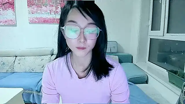 Snapshot of NIAN-er chatting on 12-16-25, 01:04 NIAN-er online show from 12-16-25, 01:04