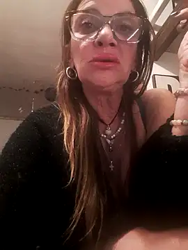 gildamilf online show from 10-27-25, 07:04