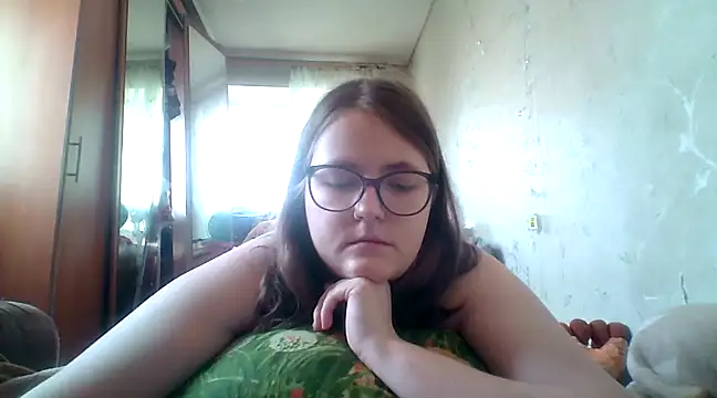 Snapshot of DesireMelissa chatting on 03-14-25, 08:10 DesireMelissa online show from 03-14-25, 08:10