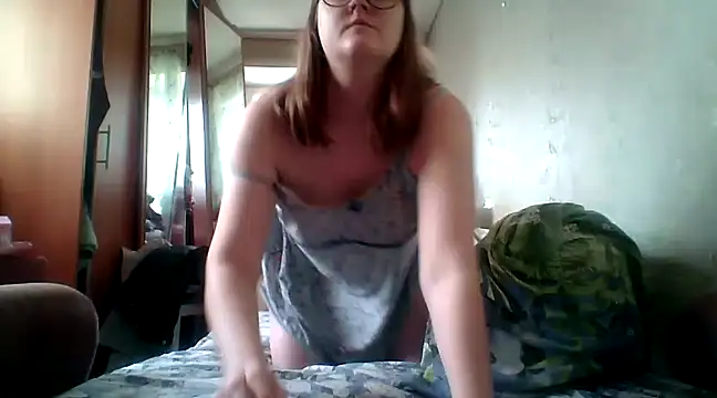 Snapshot of DesireMelissa chatting on 03-17-25, 12:57 DesireMelissa online show from 03-17-25, 12:57