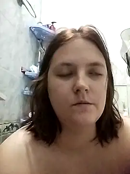 Snapshot of DesireMelissa chatting on 10-29-25, 03:38 DesireMelissa online show from 10-29-25, 03:38