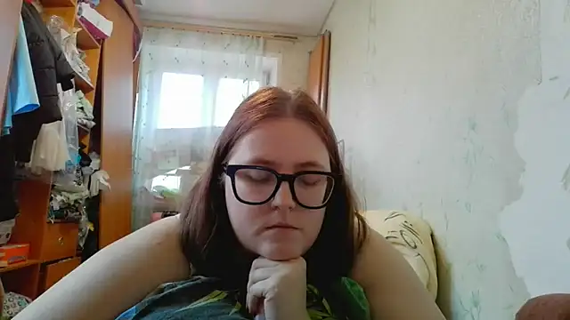 Snapshot of DesireMelissa chatting on 12-01-25, 09:21 DesireMelissa online show from 12-01-25, 09:21