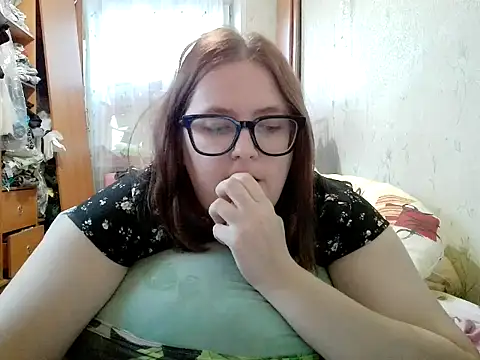 Snapshot of DesireMelissa chatting on 12-03-25, 10:47 DesireMelissa online show from 12-03-25, 10:47