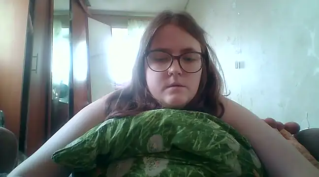 Snapshot of DesireMelissa chatting on 02-22-25, 07:56 DesireMelissa online show from 02-22-25, 07:56