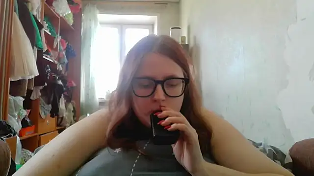 Snapshot of DesireMelissa chatting on 05-04-26, 07:33 DesireMelissa online show from 05-04-26, 07:33