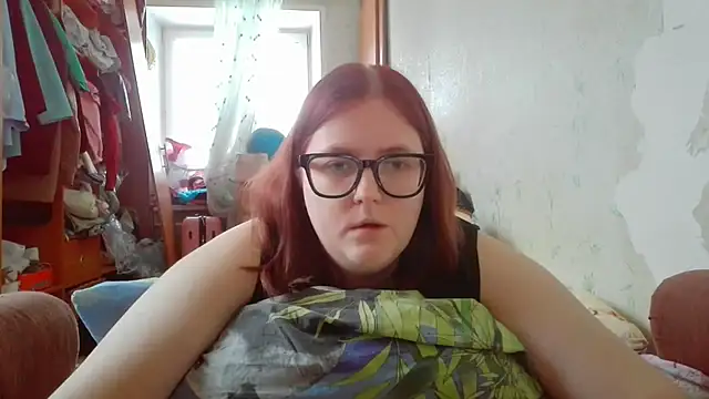 Snapshot of DesireMelissa chatting on 01-09-26, 07:48 DesireMelissa online show from 01-09-26, 07:48