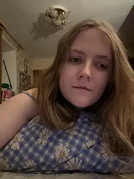 Snapshot of DesireMelissa chatting on 03-03-25, 08:11 DesireMelissa online show from 03-03-25, 08:11