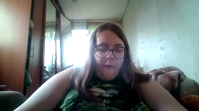 Snapshot of DesireMelissa chatting on 03-19-25, 11:39 DesireMelissa online show from 03-19-25, 11:39