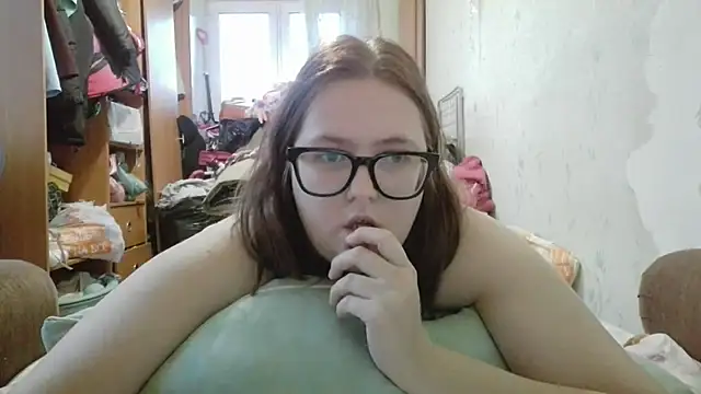 Snapshot of DesireMelissa chatting on 11-24-25, 06:24 DesireMelissa online show from 11-24-25, 06:24