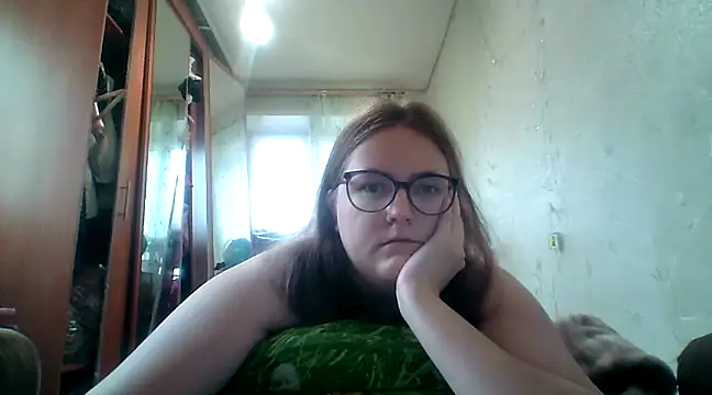 Snapshot of DesireMelissa chatting on 03-06-25, 12:09 DesireMelissa online show from 03-06-25, 12:09