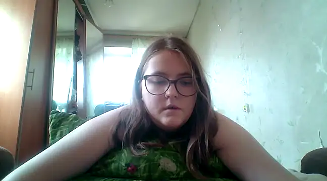 Snapshot of DesireMelissa chatting on 03-13-25, 10:36 DesireMelissa online show from 03-13-25, 10:36