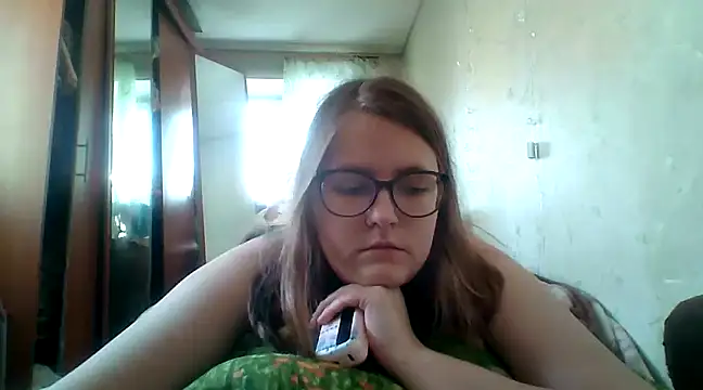 Snapshot of DesireMelissa chatting on 02-20-25, 07:34 DesireMelissa online show from 02-20-25, 07:34