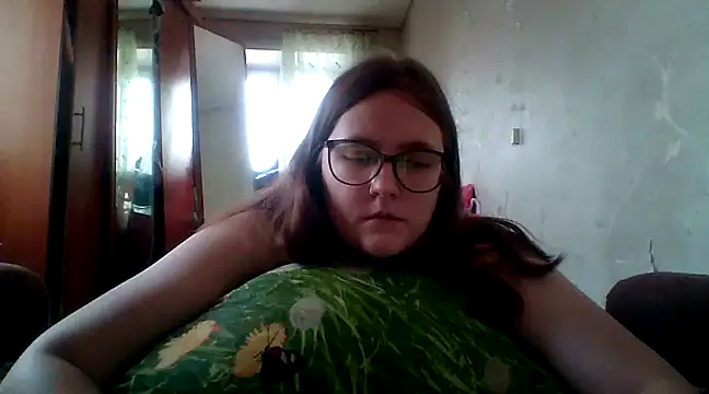 Snapshot of DesireMelissa chatting on 03-03-25, 05:47 DesireMelissa online show from 03-03-25, 05:47