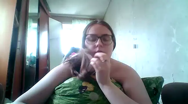 Snapshot of DesireMelissa chatting on 02-20-25, 10:37 DesireMelissa online show from 02-20-25, 10:37