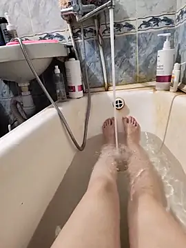 Snapshot of DesireMelissa chatting on 11-15-25, 11:03 DesireMelissa online show from 11-15-25, 11:03