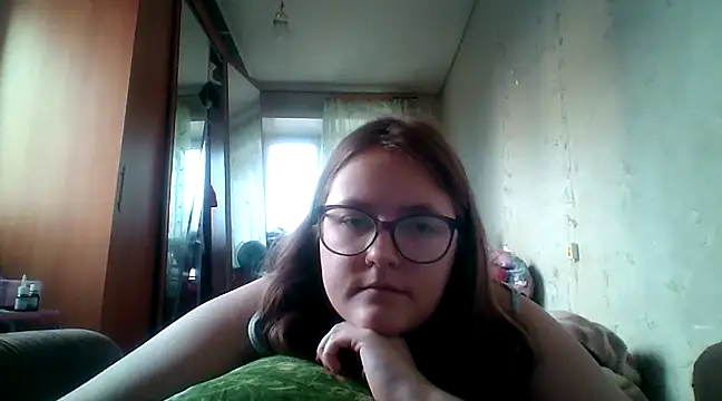 Snapshot of DesireMelissa chatting on 03-10-25, 02:26 DesireMelissa online show from 03-10-25, 02:26