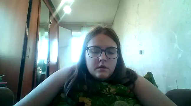 Snapshot of DesireMelissa chatting on 02-27-25, 06:57 DesireMelissa online show from 02-27-25, 06:57