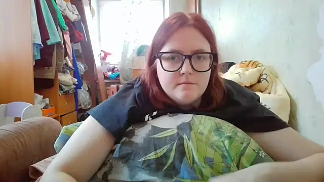 Snapshot of DesireMelissa chatting on 01-06-26, 08:18 DesireMelissa online show from 01-06-26, 08:18