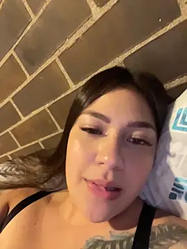 Latina vanessa online show from 05-30-26, 03:35