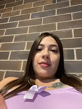 Snapshot of Latina_vanessa chatting on 07-14-26, 01:49 Latina vanessa online show from 07-14-26, 01:49
