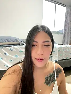 Latina vanessa online show from 10-21-25, 10:31