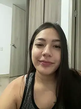 Latina vanessa online show from 09-18-25, 05:10