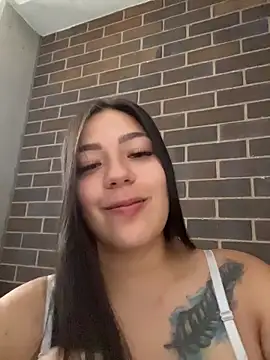Latina vanessa online show from 05-23-26, 05:01