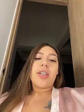 Snapshot of Latina_vanessa chatting on 06-11-26, 04:20 Latina vanessa online show from 06-11-26, 04:20