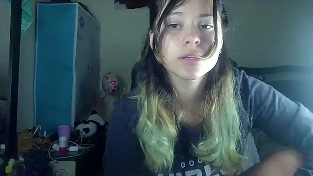 Snapshot of Elith_20 chatting on 03-07-25, 01:09 Elith 20 online show from 03-07-25, 01:09