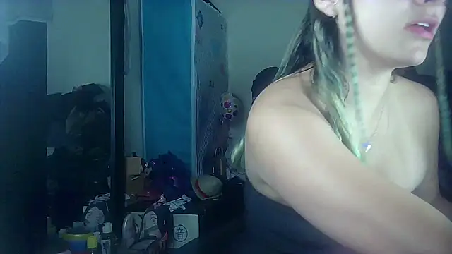 Snapshot of Elith_20 chatting on 03-01-25, 06:35 Elith 20 online show from 03-01-25, 06:35