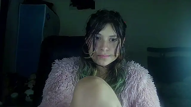 Snapshot of Elith_20 chatting on 03-17-25, 11:42 Elith 20 online show from 03-17-25, 11:42